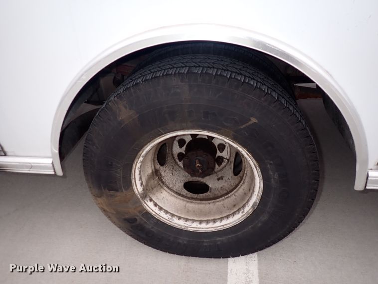 image for item DN2472 2001 Ford F350 Super Duty  ambulance