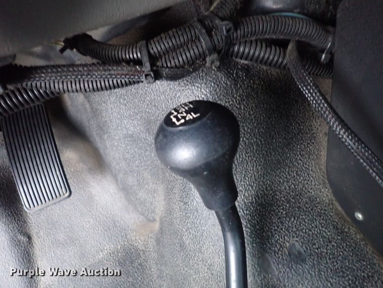 image for item DN2472 2001 Ford F350 Super Duty  ambulance