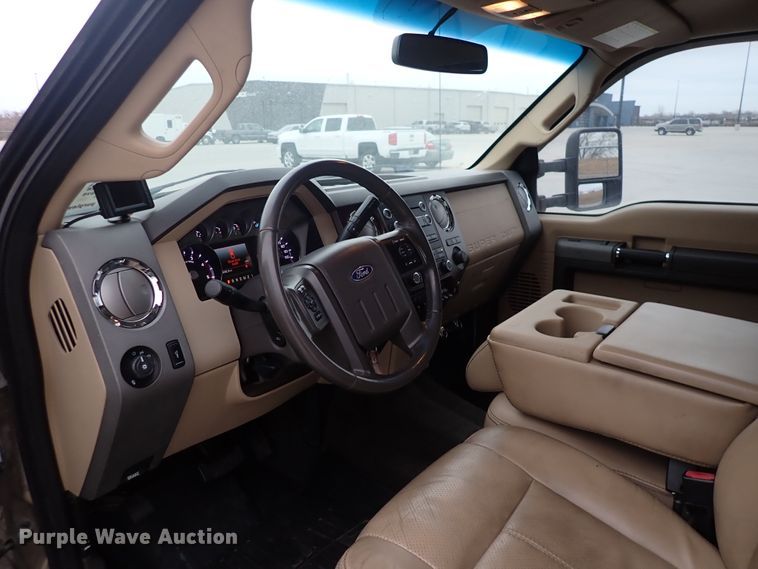 image for item DN2474 2011 Ford F550 Super Duty Lariat  Crew Cab utility / service truck