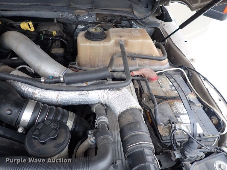 image for item DN2474 2011 Ford F550 Super Duty Lariat  Crew Cab utility / service truck