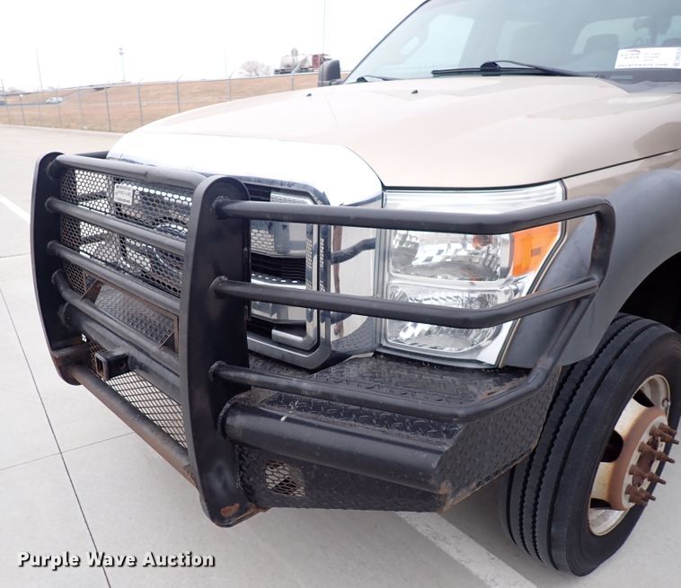 image for item DN2474 2011 Ford F550 Super Duty Lariat  Crew Cab utility / service truck