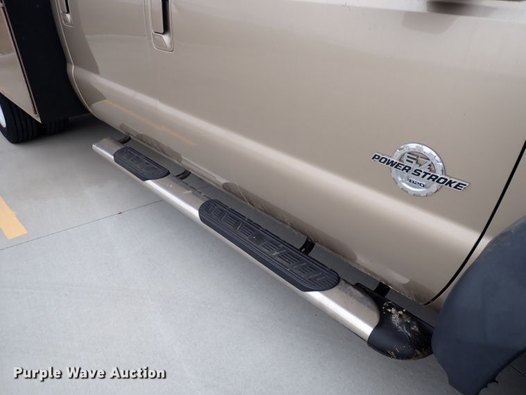 image for item DN2474 2011 Ford F550 Super Duty Lariat  Crew Cab utility / service truck