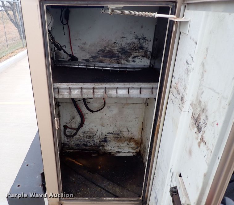 image for item DN2474 2011 Ford F550 Super Duty Lariat  Crew Cab utility / service truck