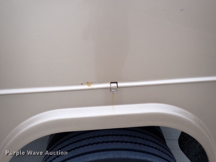 image for item DN2474 2011 Ford F550 Super Duty Lariat  Crew Cab utility / service truck