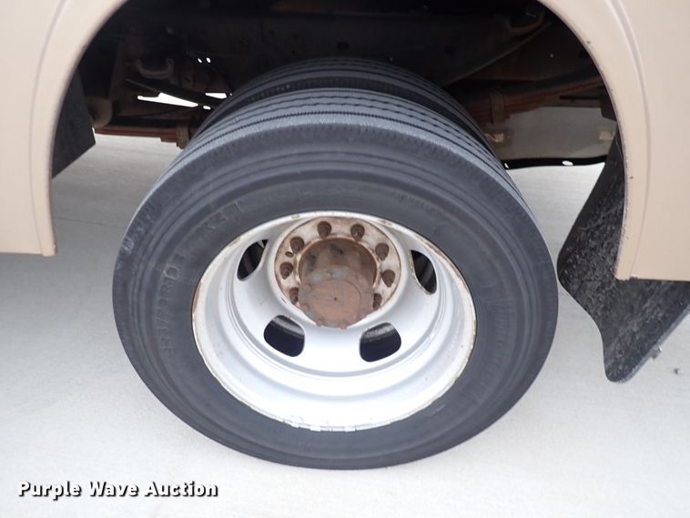 image for item DN2474 2011 Ford F550 Super Duty Lariat  Crew Cab utility / service truck