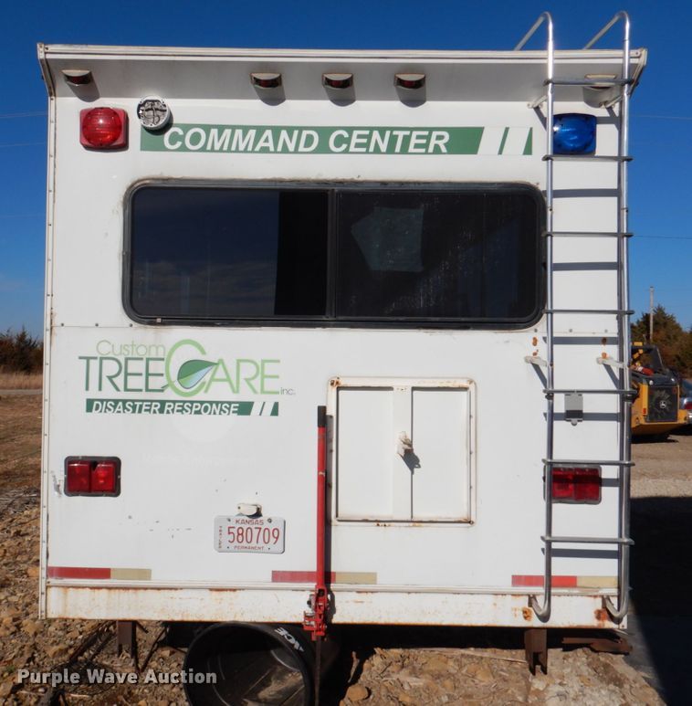 image for item DN2652 2000 Progressive PSG21034  command center trailer