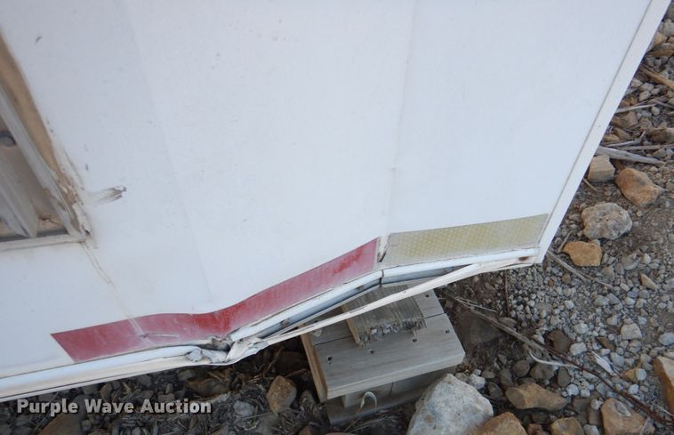 image for item DN2652 2000 Progressive PSG21034  command center trailer