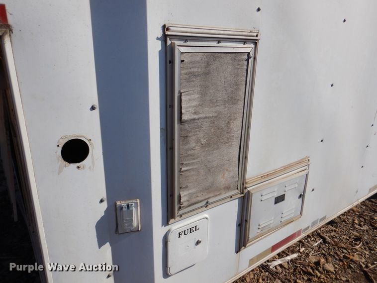 image for item DN2652 2000 Progressive PSG21034  command center trailer