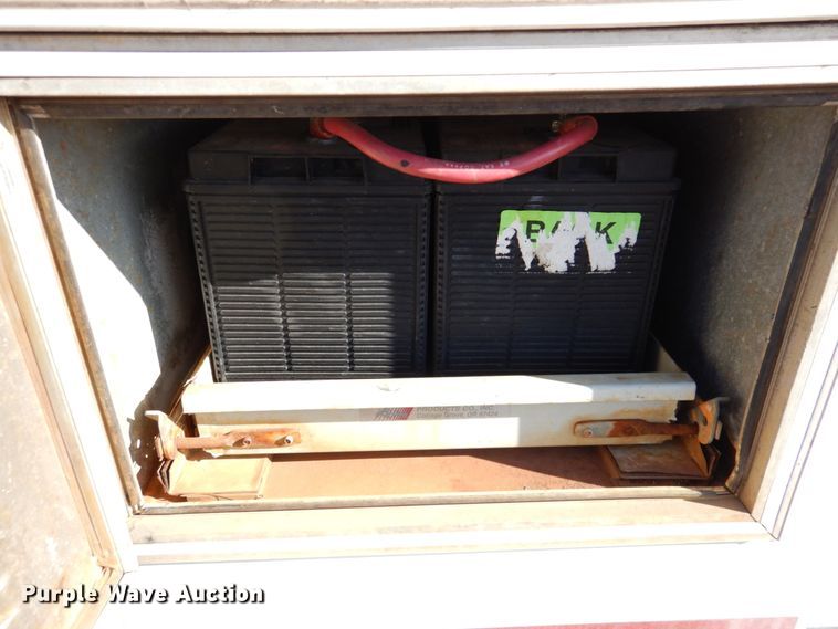 image for item DN2652 2000 Progressive PSG21034  command center trailer