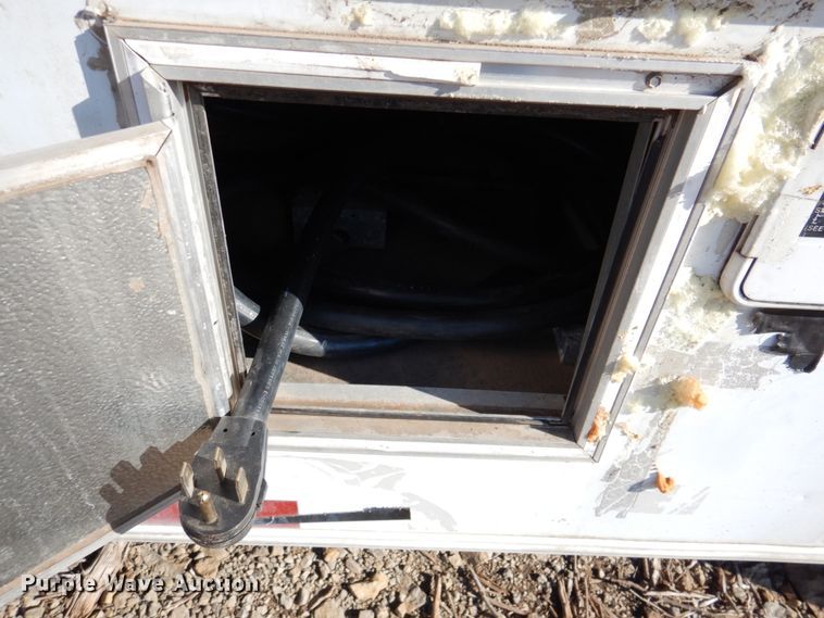 image for item DN2652 2000 Progressive PSG21034  command center trailer