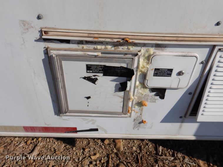 image for item DN2652 2000 Progressive PSG21034  command center trailer