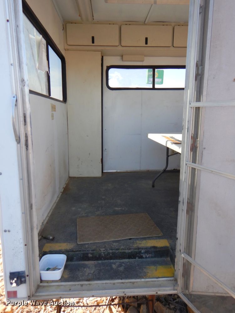 image for item DN2652 2000 Progressive PSG21034  command center trailer
