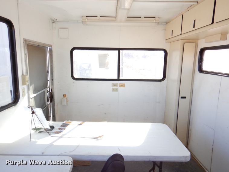 image for item DN2652 2000 Progressive PSG21034  command center trailer