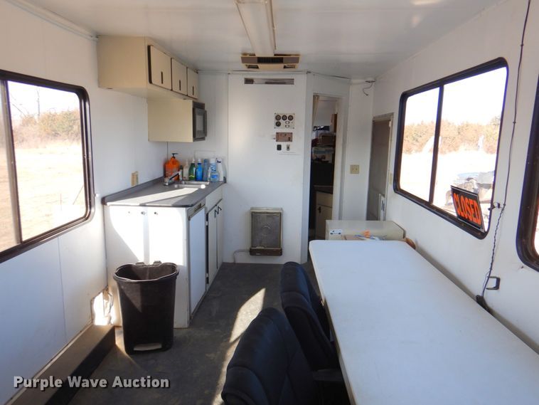 image for item DN2652 2000 Progressive PSG21034  command center trailer