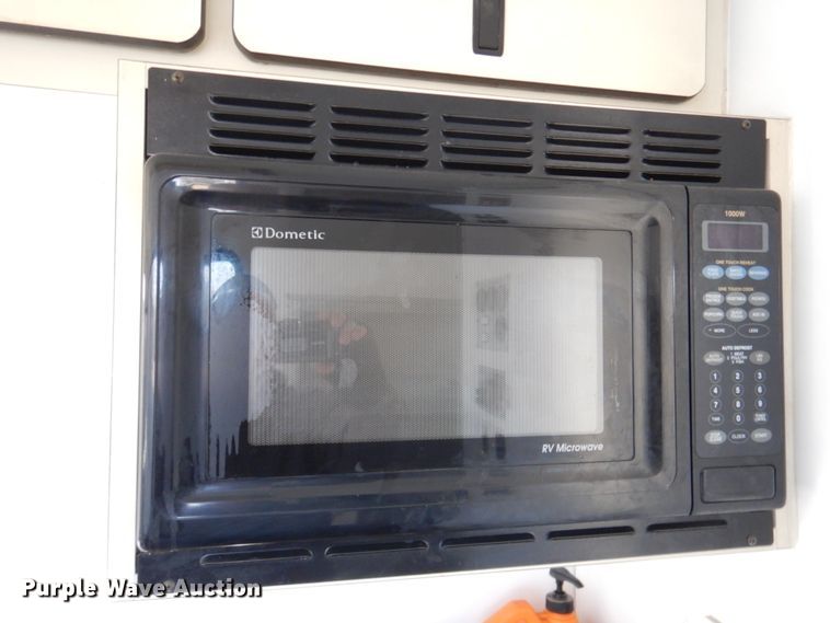 image for item DN2652 2000 Progressive PSG21034  command center trailer