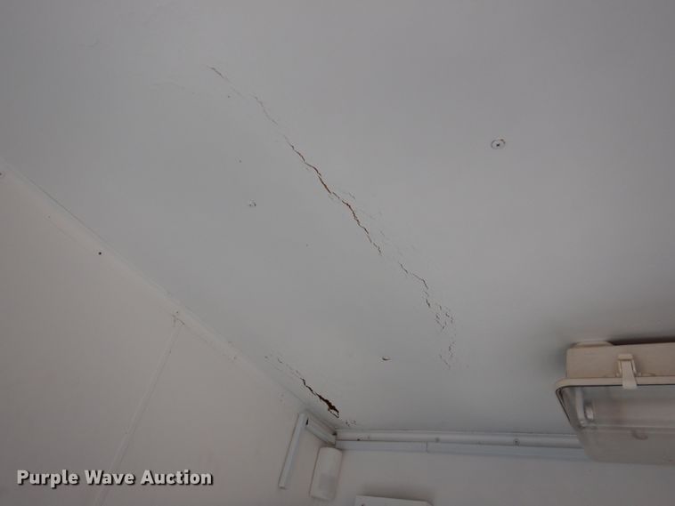 image for item DN2652 2000 Progressive PSG21034  command center trailer