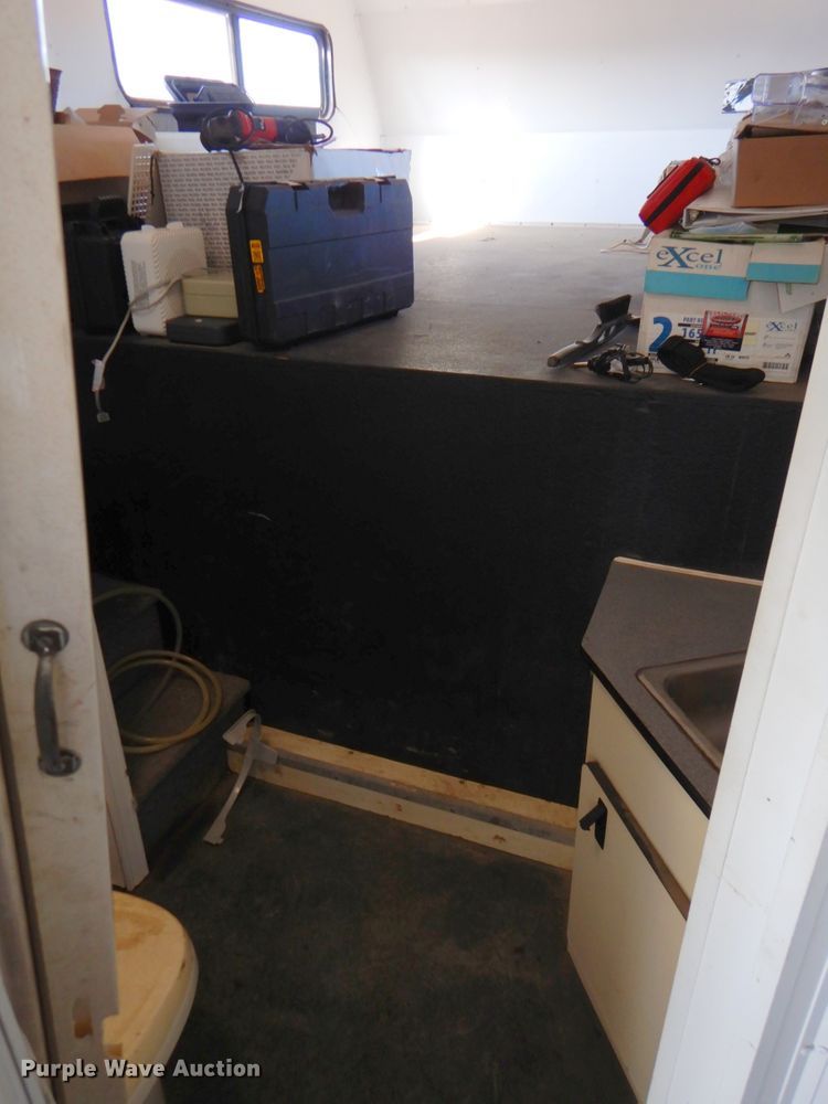 image for item DN2652 2000 Progressive PSG21034  command center trailer