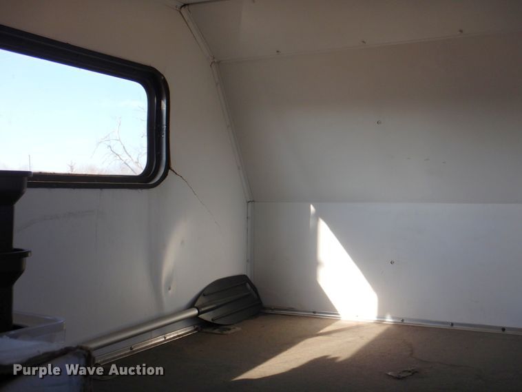 image for item DN2652 2000 Progressive PSG21034  command center trailer