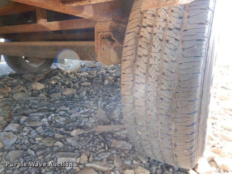 image for item DN2652 2000 Progressive PSG21034  command center trailer