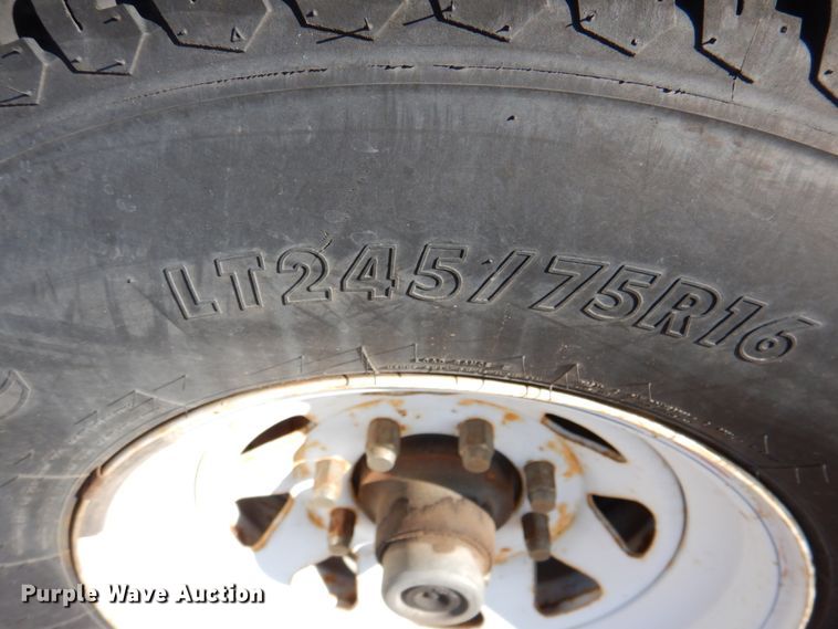 image for item DN2652 2000 Progressive PSG21034  command center trailer