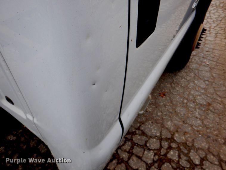 image for item DN2688 2015 Ford F450 Super Duty  truck cab and chassis