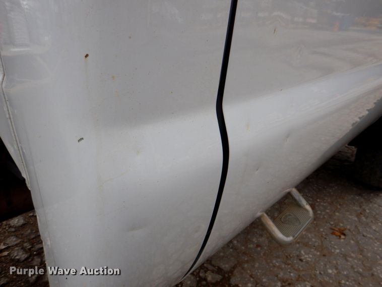 image for item DN2688 2015 Ford F450 Super Duty  truck cab and chassis