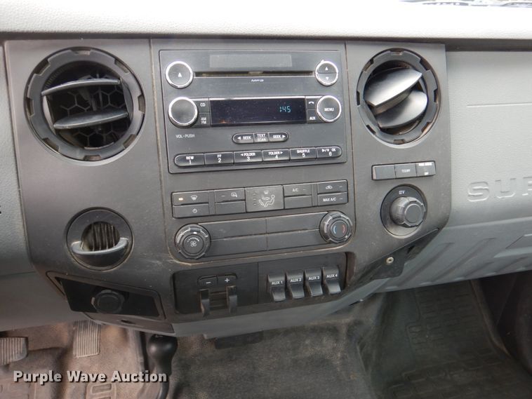 image for item DN2688 2015 Ford F450 Super Duty  truck cab and chassis