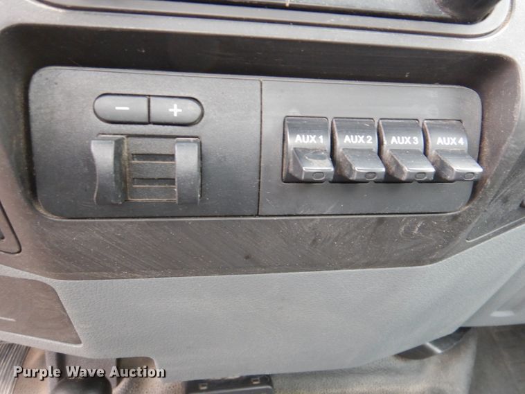 image for item DN2688 2015 Ford F450 Super Duty  truck cab and chassis