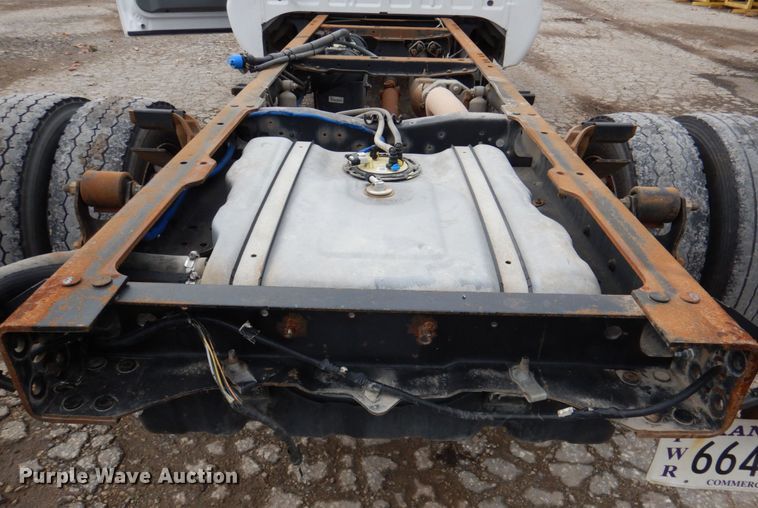image for item DN2688 2015 Ford F450 Super Duty  truck cab and chassis