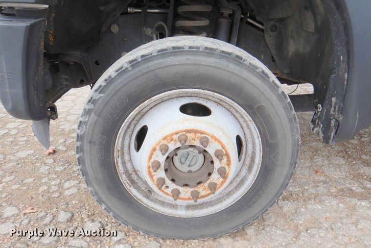 image for item DN2688 2015 Ford F450 Super Duty  truck cab and chassis