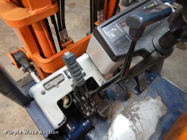 image for item DN2689 Toyota 5FGC25  forklift