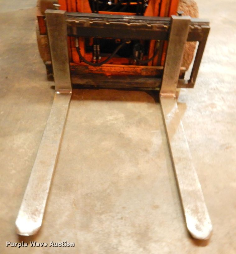 image for item DN2689 Toyota 5FGC25  forklift