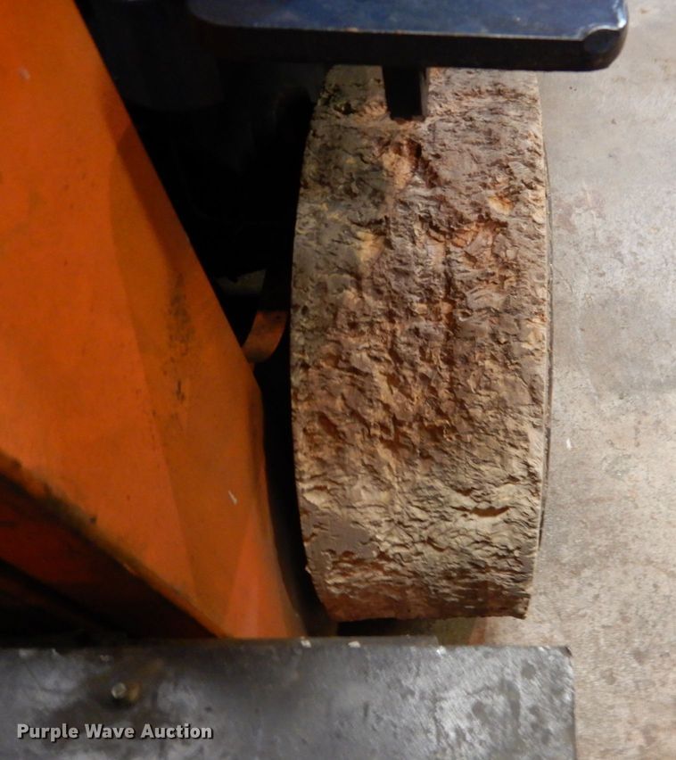 image for item DN2689 Toyota 5FGC25  forklift