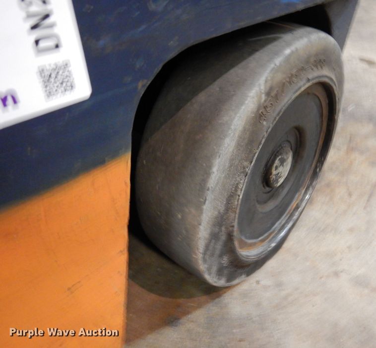 image for item DN2689 Toyota 5FGC25  forklift