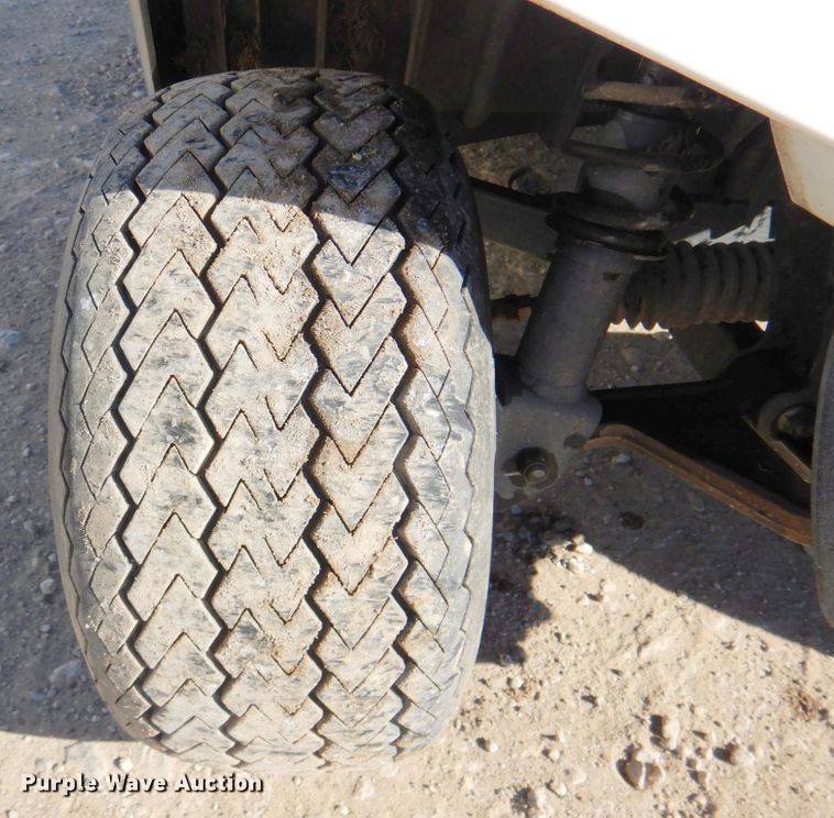 image for item DN2711 2007 Yamaha YDRA  golf cart