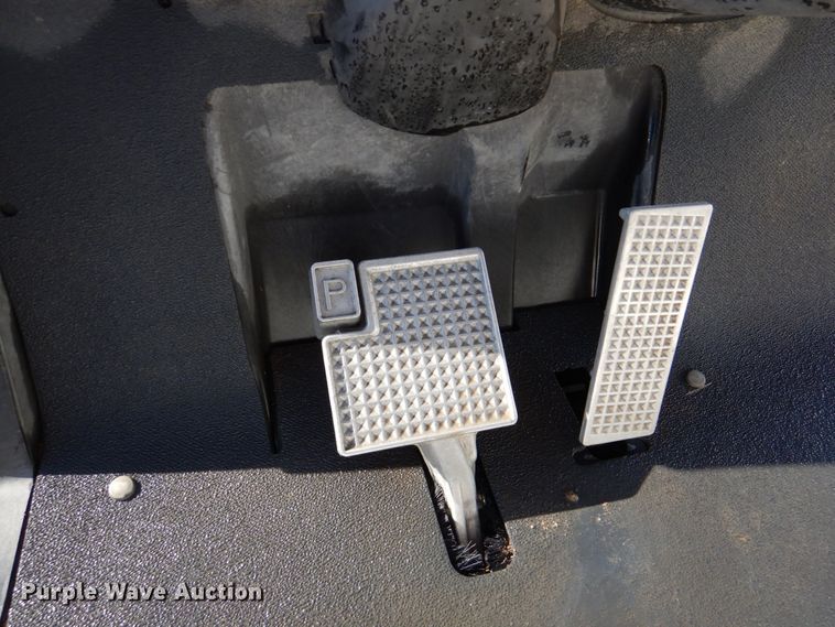 image for item DN2712 2007 Yamaha YDRA  golf cart