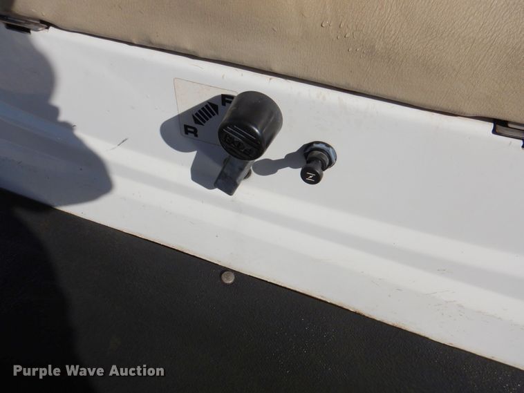 image for item DN2712 2007 Yamaha YDRA  golf cart