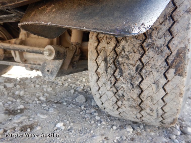 image for item DN2712 2007 Yamaha YDRA  golf cart