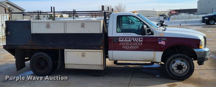 image for item GB9185 2002 Ford F450 Super Duty  flatbed truck