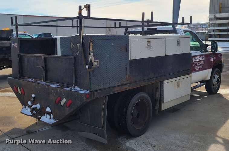 image for item GB9185 2002 Ford F450 Super Duty  flatbed truck