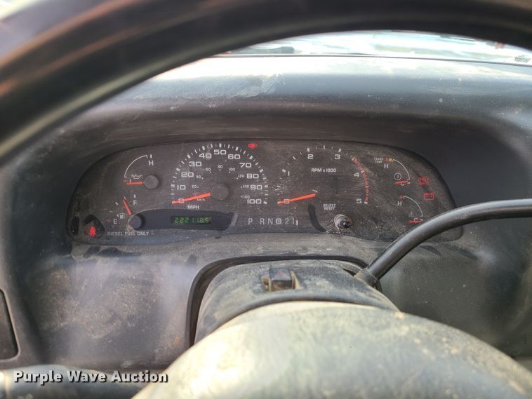 image for item GB9185 2002 Ford F450 Super Duty  flatbed truck