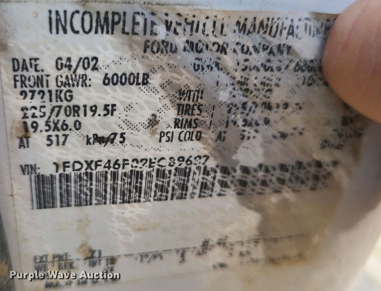 image for item GB9185 2002 Ford F450 Super Duty  flatbed truck