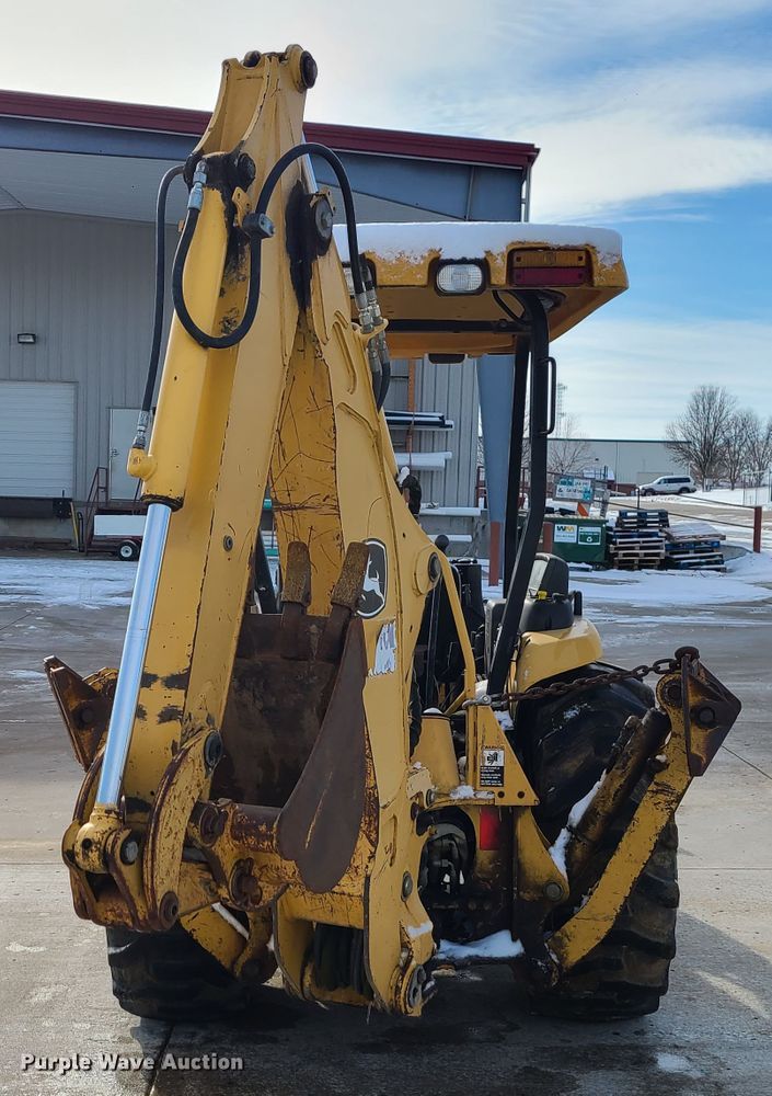 image for item GB9186 2003 John Deere 110  backhoe