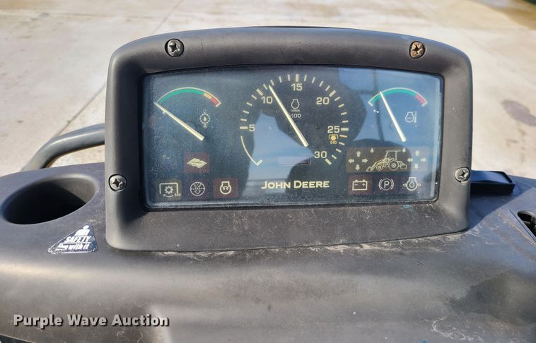 image for item GB9186 2003 John Deere 110  backhoe