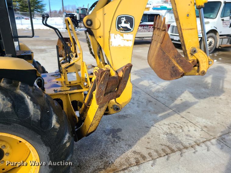 image for item GB9186 2003 John Deere 110  backhoe