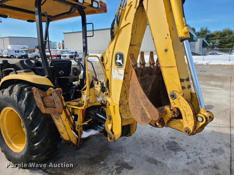 image for item GB9186 2003 John Deere 110  backhoe
