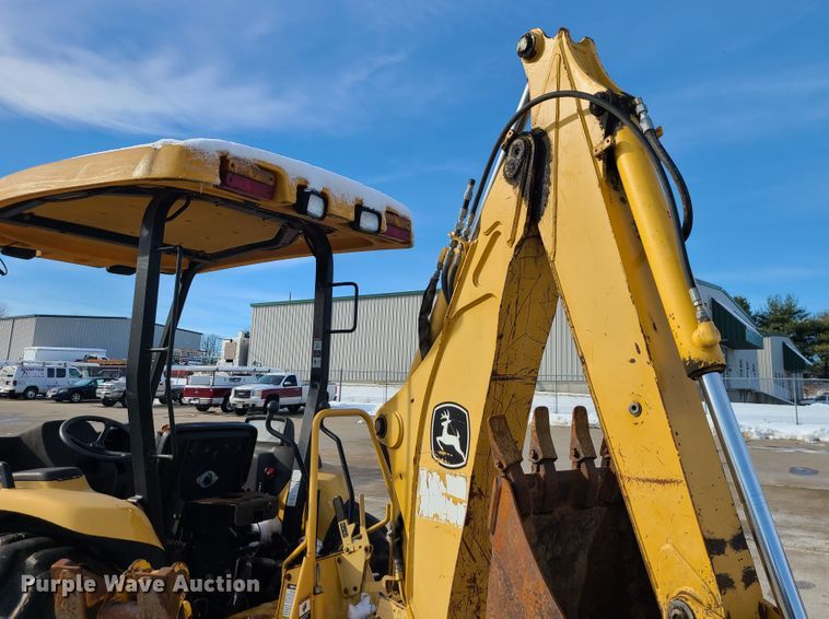 image for item GB9186 2003 John Deere 110  backhoe