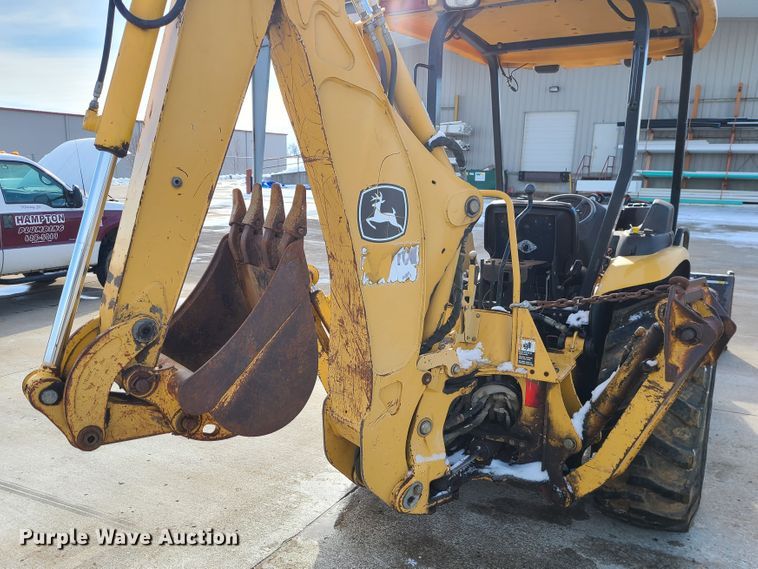 image for item GB9186 2003 John Deere 110  backhoe