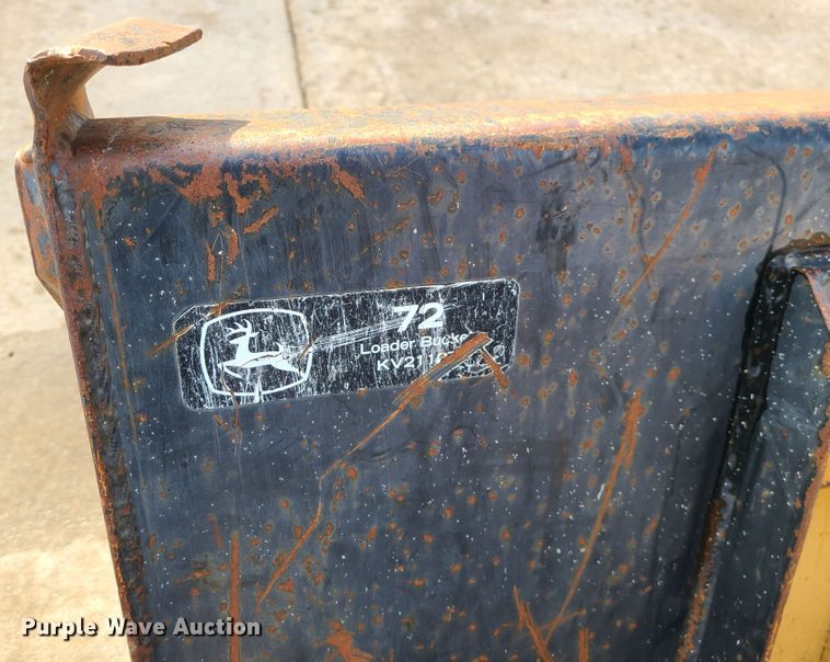 image for item GB9186 2003 John Deere 110  backhoe