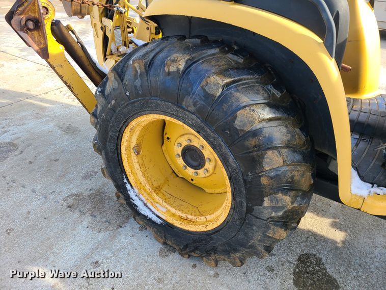 image for item GB9186 2003 John Deere 110  backhoe